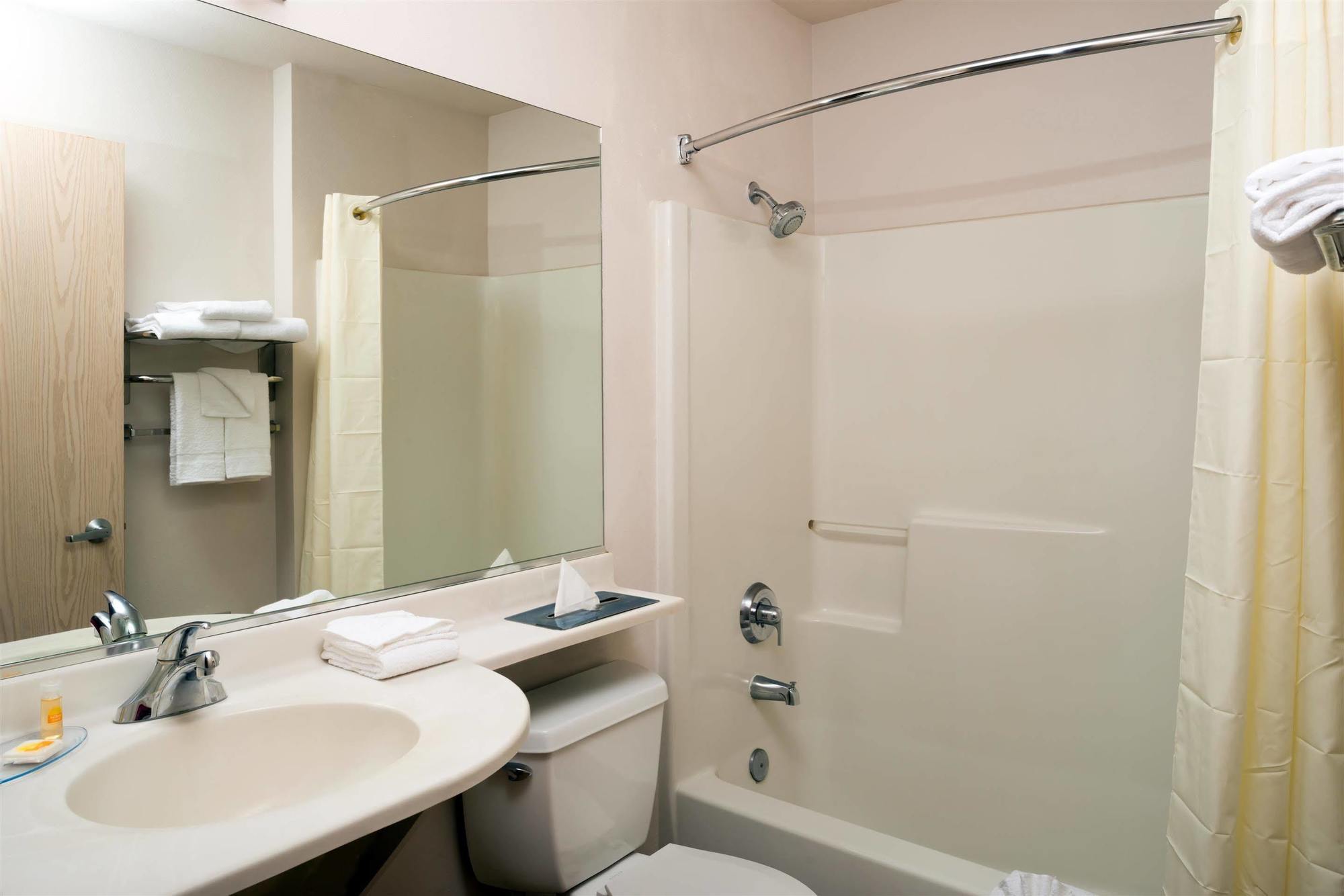 Days Inn & Suites By Wyndham Spokane Airport Airway Heights Kültér fotó